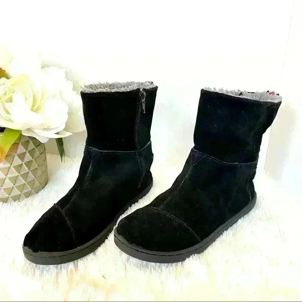 TOMS Girls Nepal Suede Sherpa Lined‎ ZIp Booties